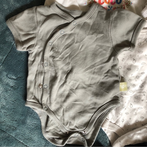 3mo neutral bundle - Picture 2 of 5